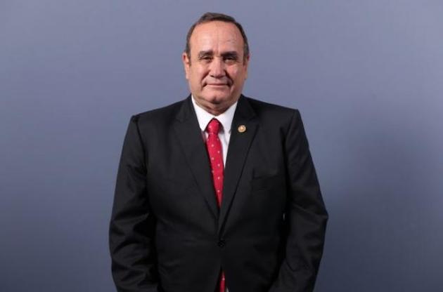 На выборах президента Гватемалы победил бывший руководитель тюрем Джамматтеи