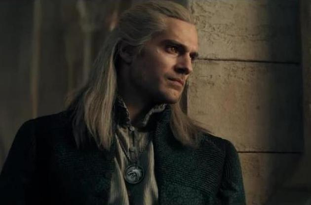 Головну роль в серіалі зіграв Генрі Кавілл