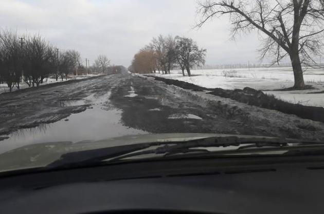 Авиасообщение с Мариуполем пока невозможно восстановить