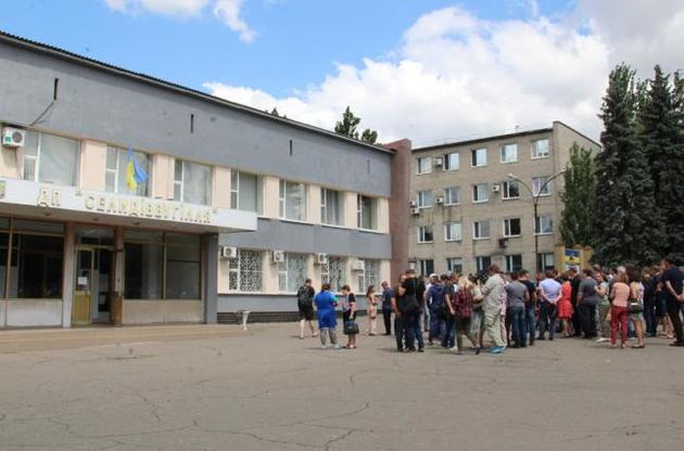 Пока это мирный и довольно робкий протест