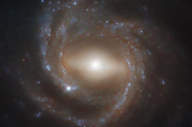 "Хаббл" сделал снимок "зрелой" галактики