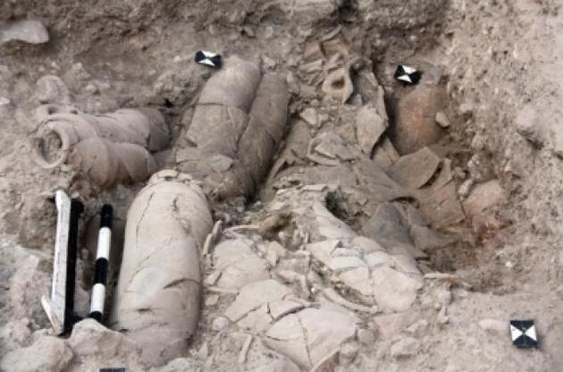 Археологи нашли в Ливане захоронение двух финикийских воинов