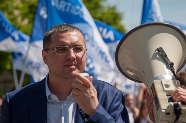 Ренато Усатий повернувся до Молдови після трирічної відсутності