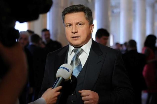 Суд наклав арешт на 10 банківських рахунків, відкритих у Швейцарії, Люксембурзі та Італії