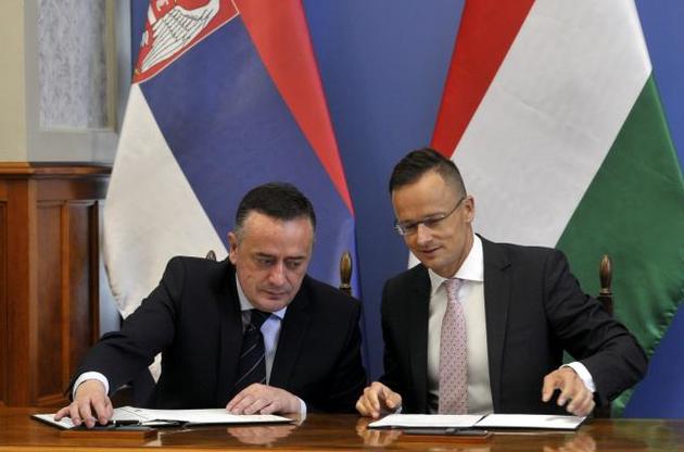 Венгрия "газует" от Украины
