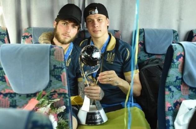 Футболисты постараются закрепиться в основе "Динамо"