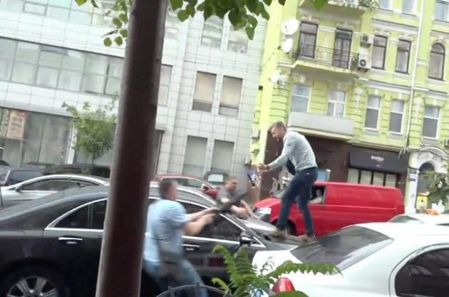 У поліції озвучили свою версію подій біля будівлі ДБР