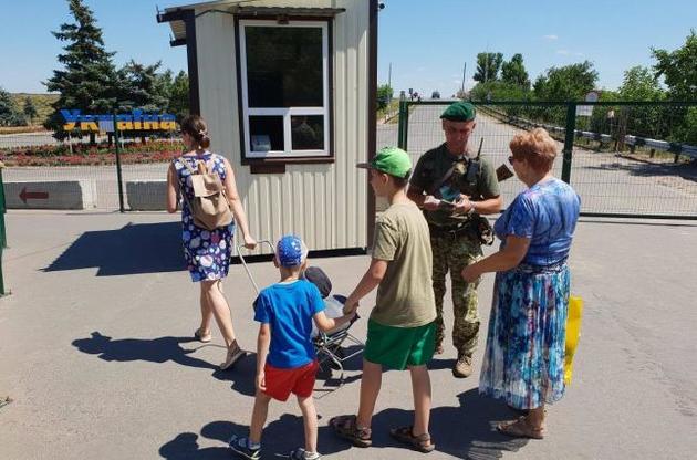 Російські окупанти обстрілювали дорожній коридор з гранатометів і великокаліберних кулеметів