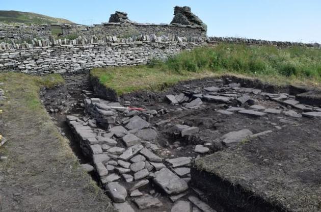 Археологи виявили в Шотландії будівлю часів вікінгів
