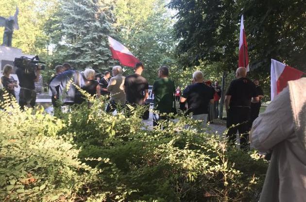 У Польщі перервали марш націоналістів через антиукраїнські гасла