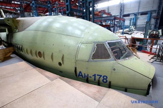 На корпусі літака вже розміщено близько 10 тисяч спеціальних датчиків &ndash; тензорезисторів