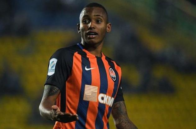 Фернандо покинув Україну