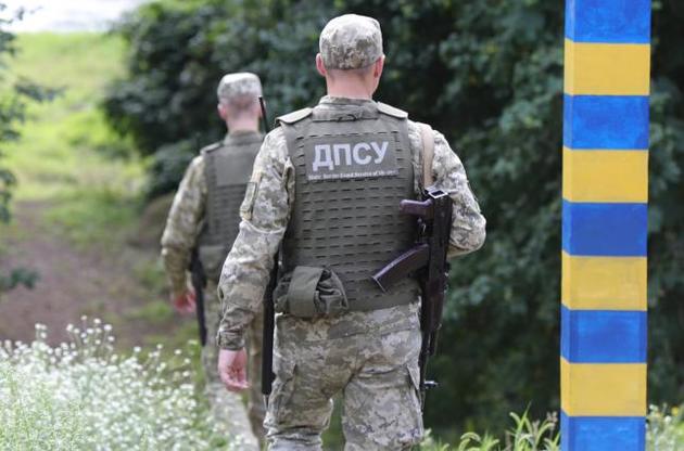 На кордоні з Румунією прикордонники підстрелили контрабандиста