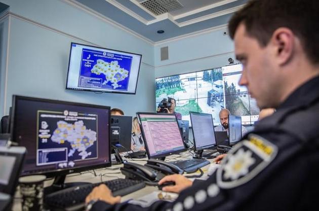 У день голосування поліція отримала 2105 повідомлень про порушення