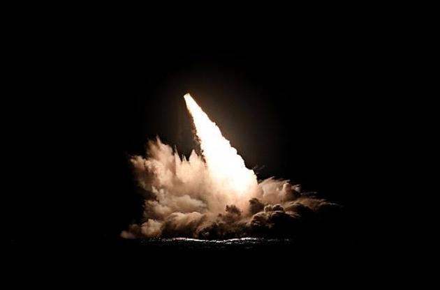 США запустили учебные ракеты Trident с борта атомной подводной лодки