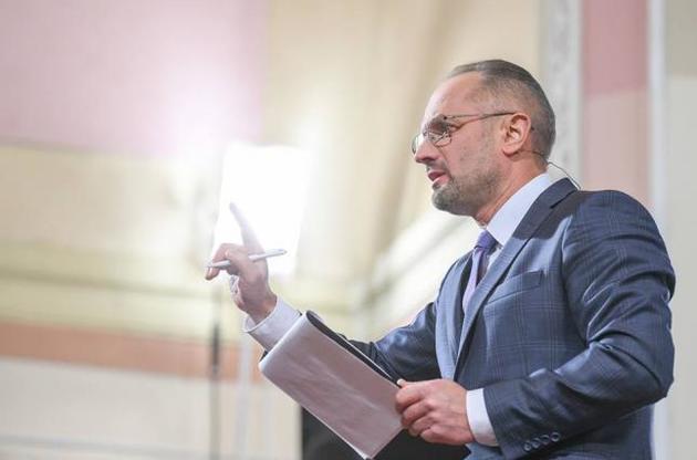 Роман Безсмертний розповів про процедуру підготовки до обміну