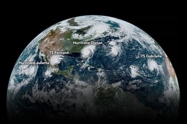 NASA опублікувало знімок чотирьох тропічних циклонів з космосу