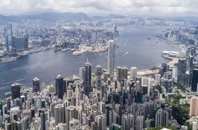 Китай відмовився пускати до порту Гонконгу два американських військових корабля