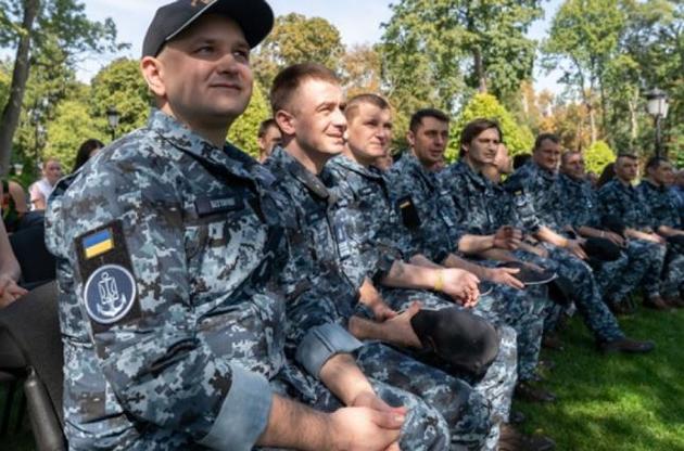 Звільнені з російського полону моряки будуть жити в одному будинку