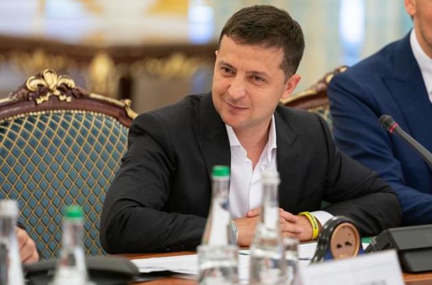 Зеленский "под личные гарантии" пригласил международный бизнес инвестировать в Украину