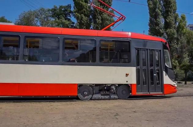Зеленский позвонил Кличко из Днепра: потребовал вернуть долги за трамваи