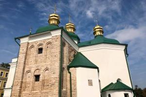 В Киеве открыли после реставрации храм Спаса на Берестове