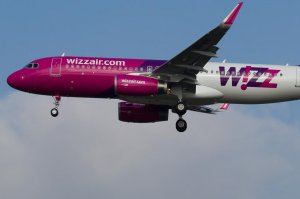 Венгерский лоукост Wizz Air запустит 15 маршрутов из Польши и возобновит полеты из Одессы