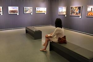 В Киеве открылась выставка современного фотоискусства "Метамодерн: Поиск совершенства"