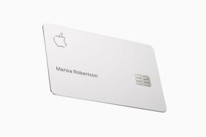 Apple запустить власну банківську картку в серпні