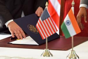 Члены Конгресса требуют от Трампа вернуть торговые льготы Индии