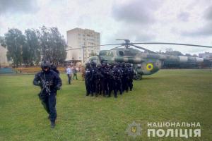 Поліція направила в Коростень гелікоптер зі спецпризначенцями через проблеми із доставкою протоколів ДВК
