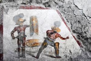 У Помпеях виявили фреску з гладіаторами