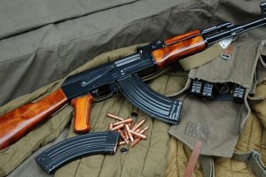 Поліція розслідує обставини самогубства солдата на Харківщині