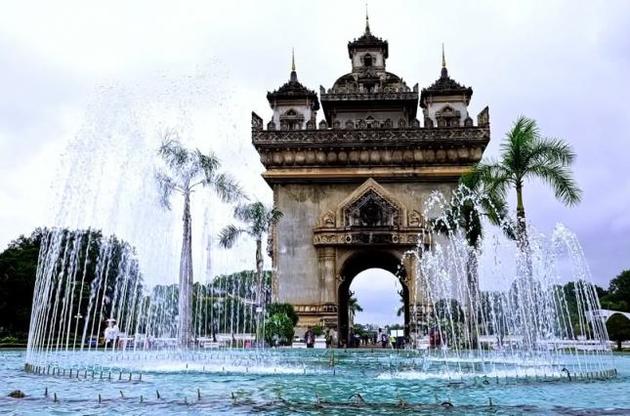 МИД с начала года оформил более 20 тысяч электронных виз иностранцам