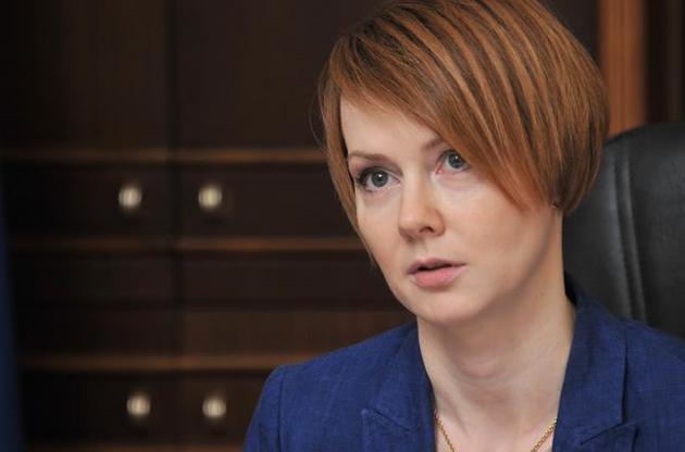 Зеркаль не намерена работать в посольстве