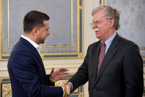 Болтон обещает в ближайшее время дать ответ Украине по военной помощи США