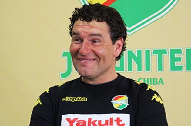 Самсо работал тренером "Расинга" и "ДЖЕФ Юнайтед"