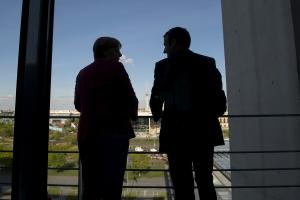 Випробування Меркель і Макроном