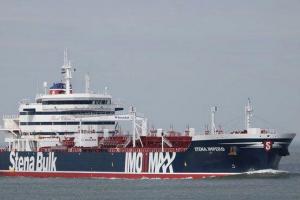 Иран все еще удерживает ранее освобожденный британский танкер