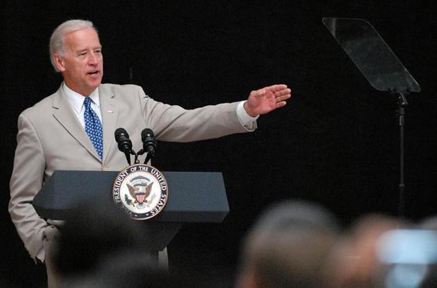 Байден вважає, що американці не повинні володіти вогнепальною зброєю