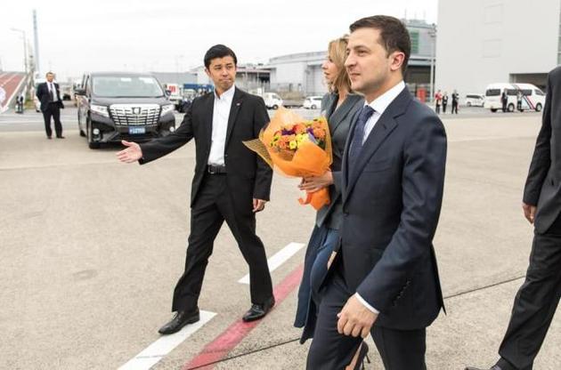 Зеленский начал визит в Японию с просьбы о безвизе для украинцев