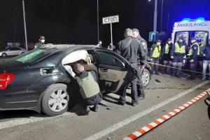 В Киеве гранатой взорвали авто: объявлен план "Сирена"