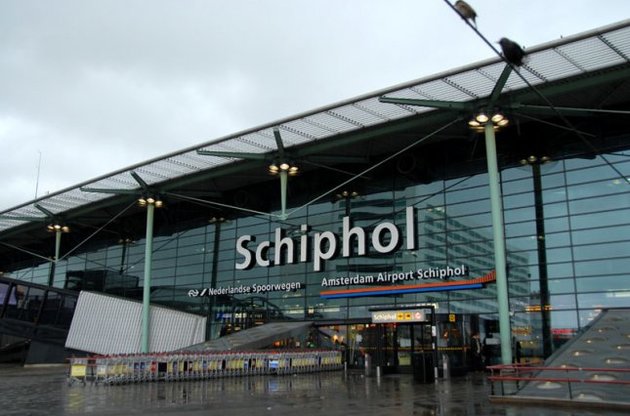 В аеропорту Схіпхол в Амстердамі через помилку пілота підняли на ноги всі спецслужби