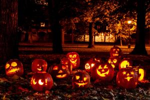 Депутаты горсовета Ровно рекомендовали запретить празднование Хэллоуина