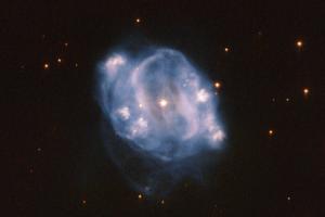 "Хаббл" зробив знімок космічної "бульбашки" із сузір'я Центавра
