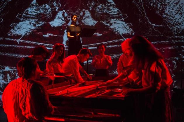 Iyov зачаровує публіку