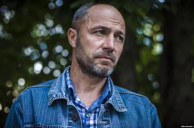 Адвокат Аділова стверджує, що у її підзахисного почалися проблеми з диханням