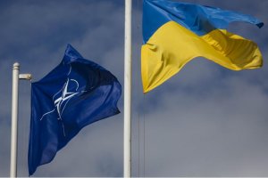 НАТО запускає нову ініціативу з метою об'єднати всю співпрацю з Україною