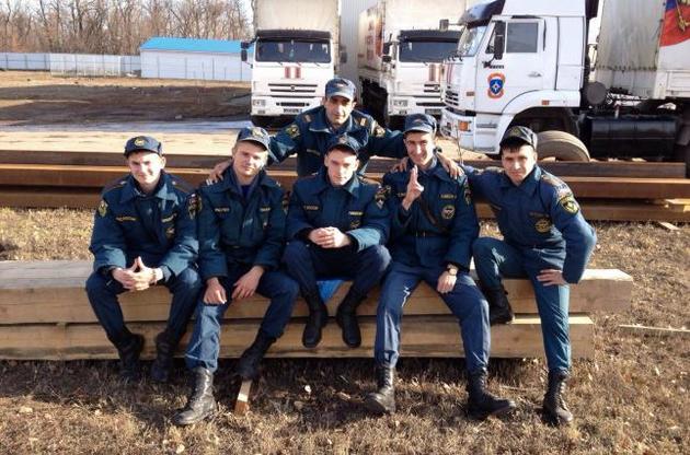 Фото у Криму викрило у російському рятувальнику путінського посіпаку – InformNapalm