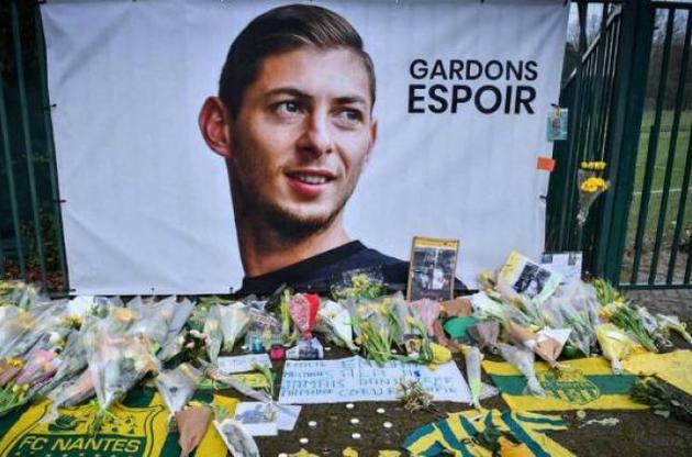 Сала не встиг дебютувати в складі "Кардіффа"